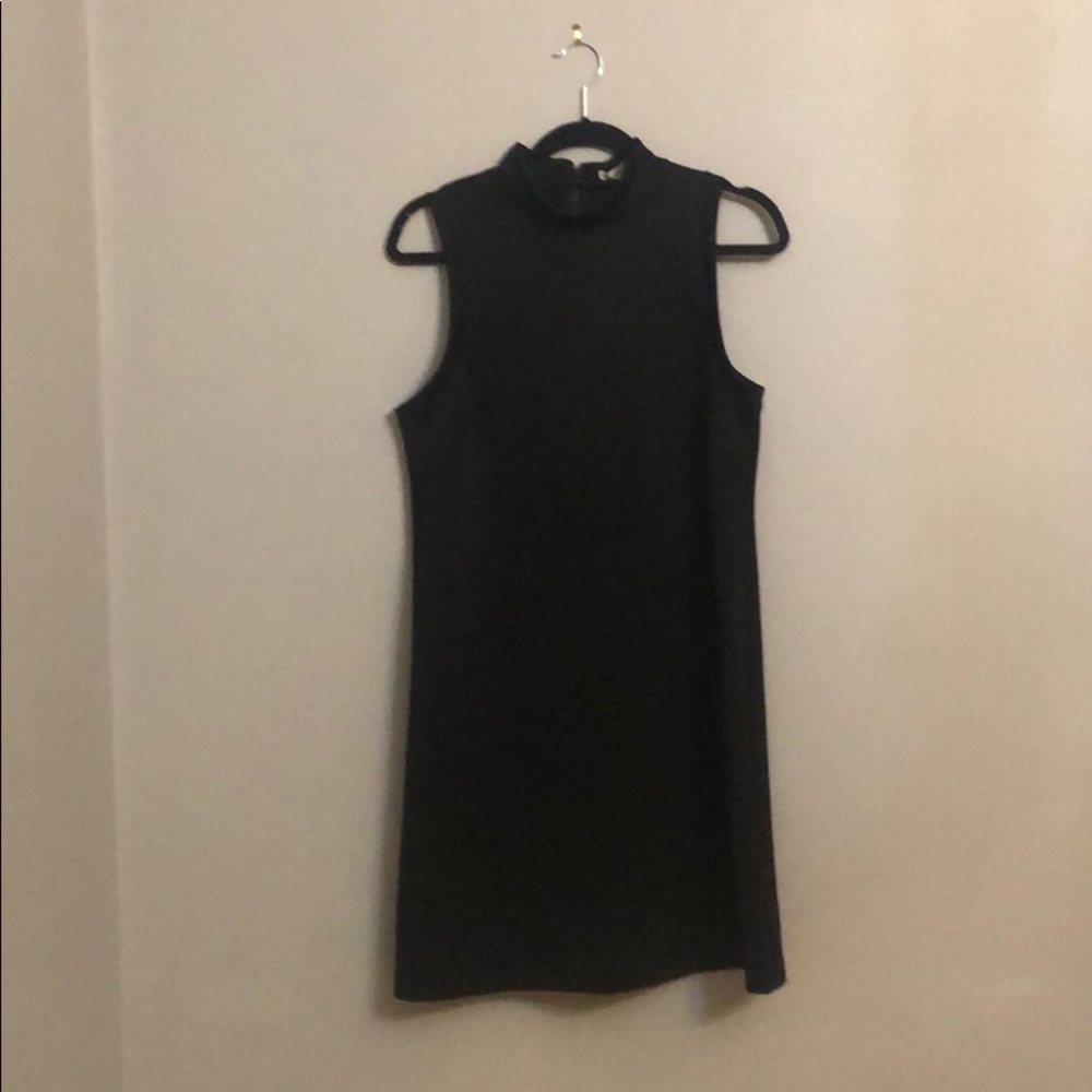BCBG structured shift